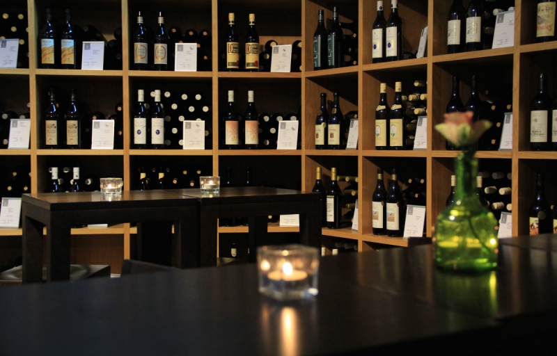 magasin-CLAVIERS-min_wine_vinorama_wine_bottle_cellar_red_wine_wines_storage_wine_rack-1077047